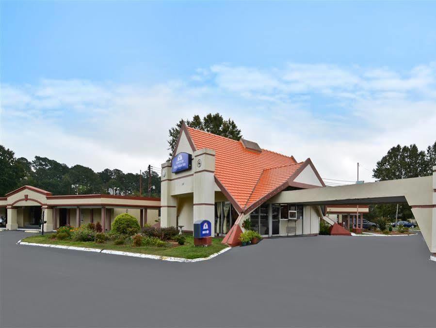 Americas Best Value Inn Smithfield Exterior photo